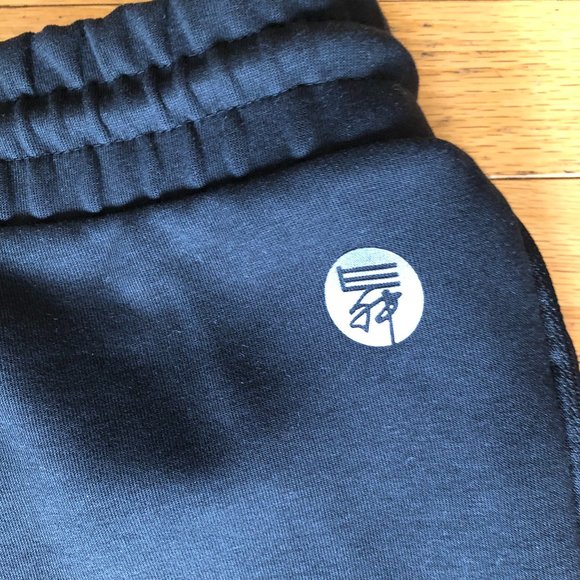 Brand New Women's Adidas WX KNIT Versatile Track Pants With Side Zippered Panels - Picture 12 of 16